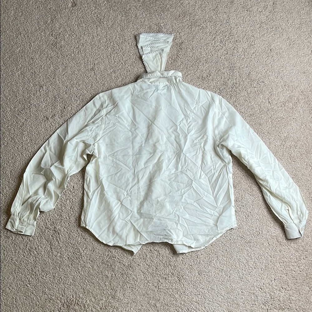 Cream Long Sleeve Blouse with Classic Collar - Picture 7 of 7